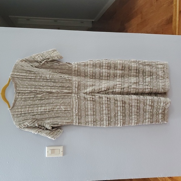 Roolee Jessica greige lace dress - Picture 8 of 10